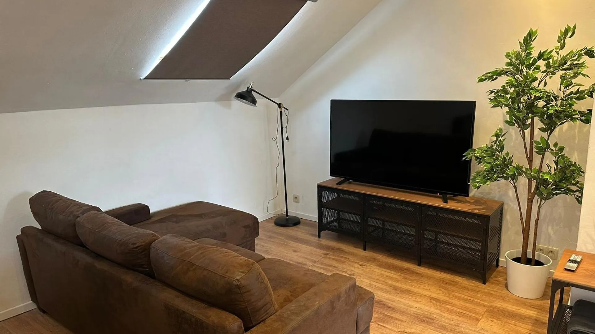Immeuble Au Coeur De Bruxelles : Vivez L'Experience Unique De La Rue Verbist Apartment Brussels